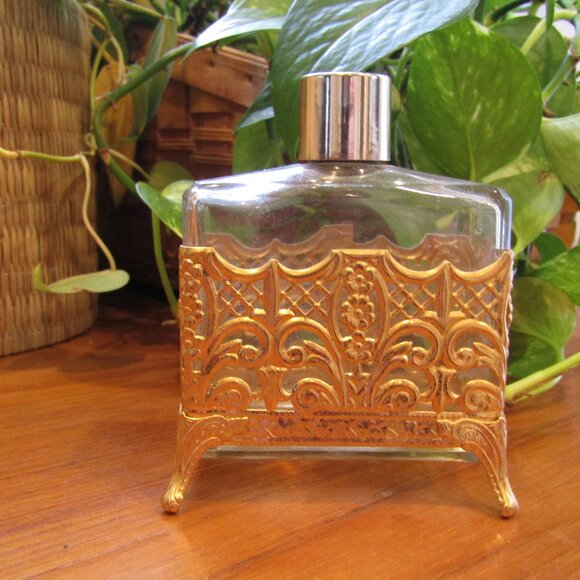 ✨ Exquisite Vintage 1950s Ormolu Gold Filigree Footed Vanity Scent Bottle ✨ - Picture 2 of 7